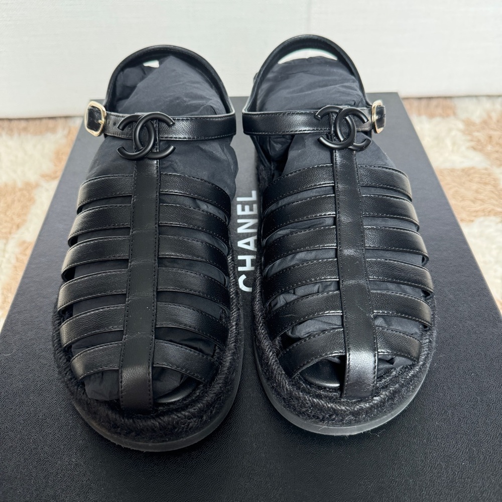 Chanel 24C Fisherman Sandals Sz 39 Black - Picture 2 of 6